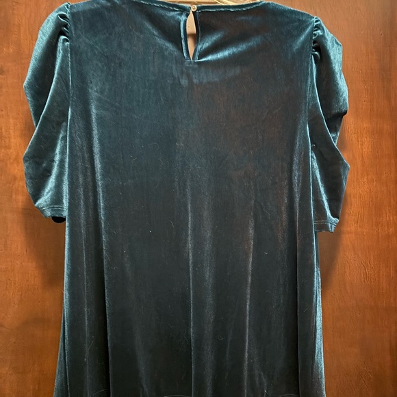 NWT Loft velvet top, medium - Picture 2 of 4